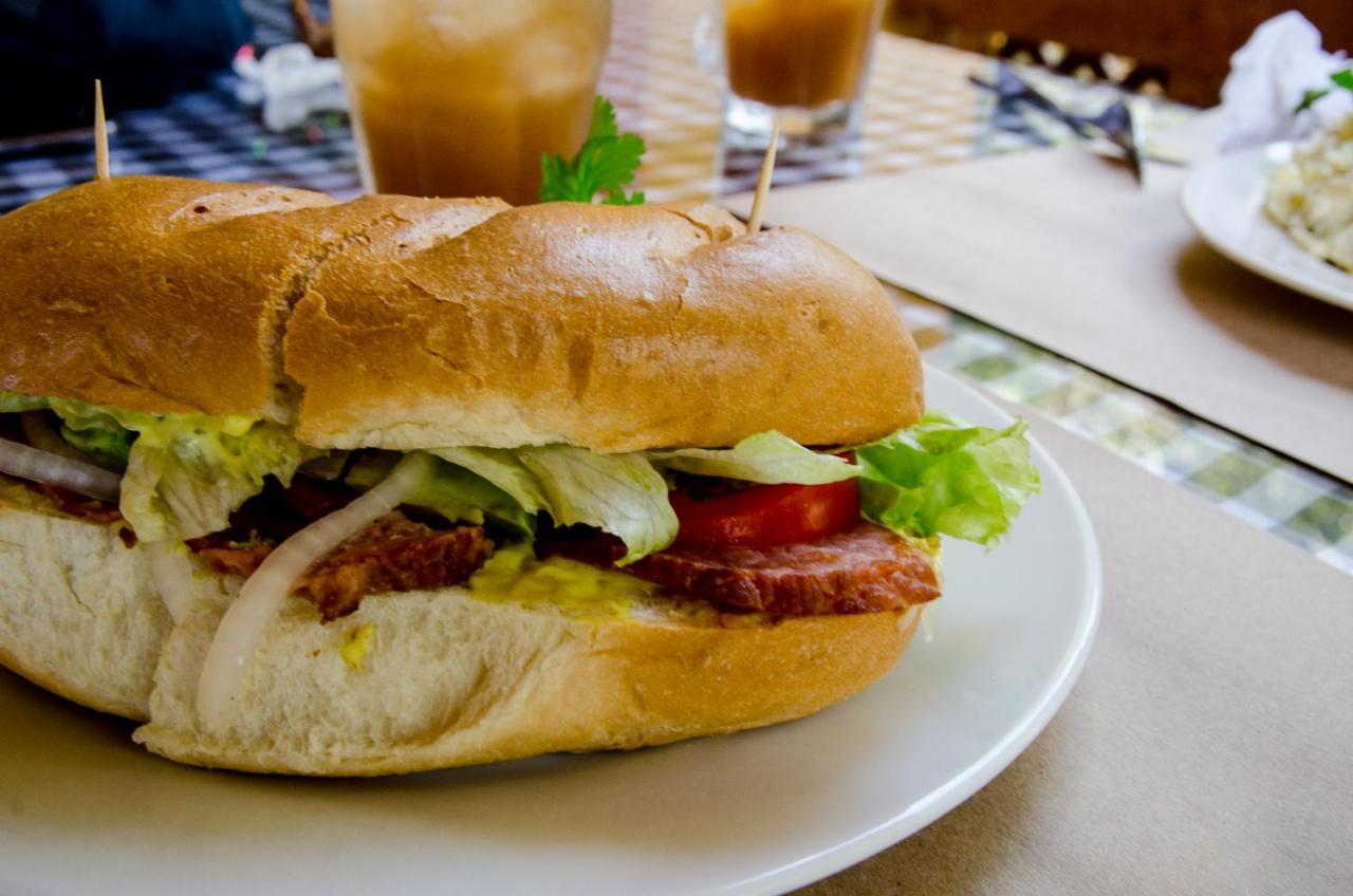 Country Delights Hotel Tamahu Ngoại thất bức ảnh
